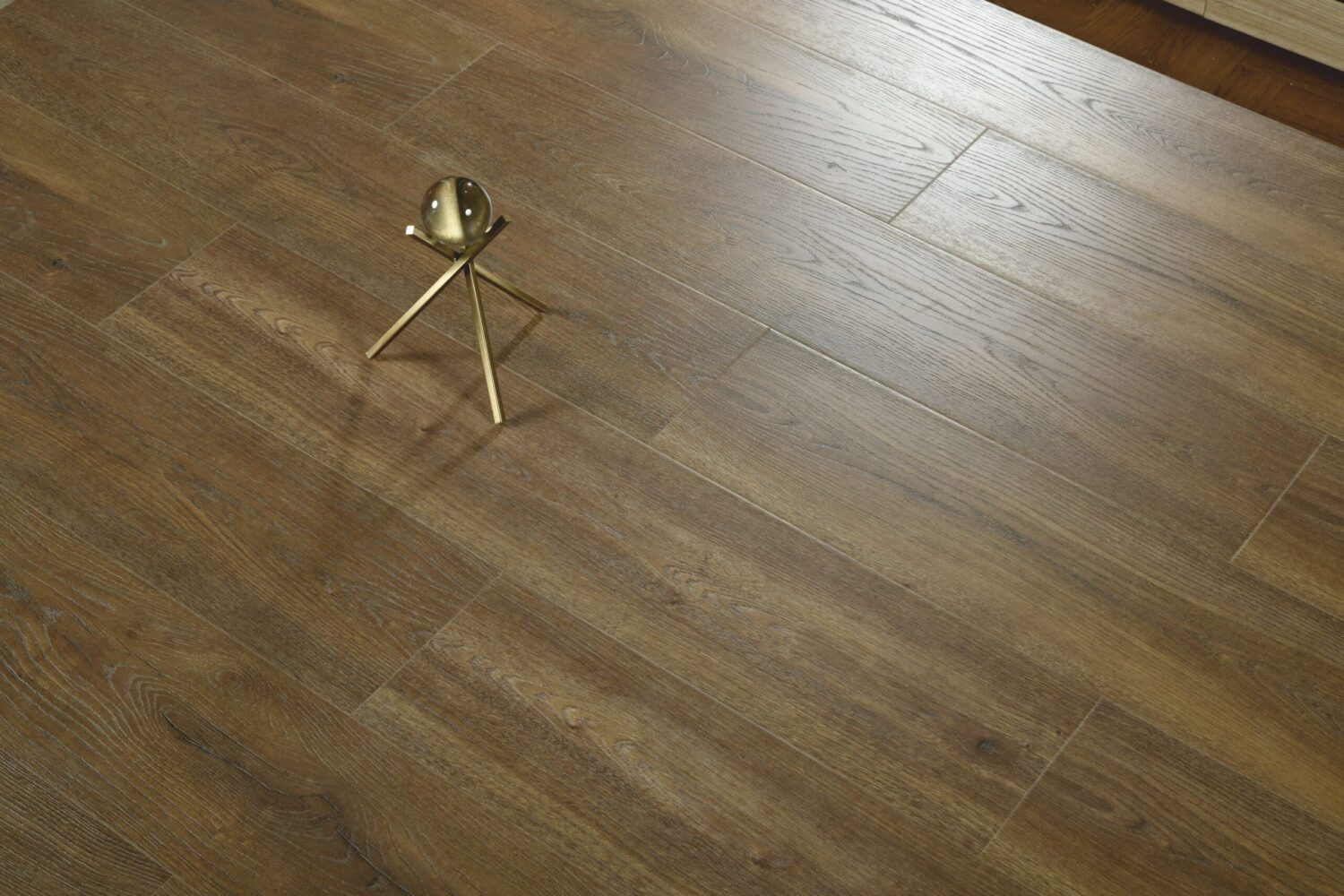 Emarald #416 | Rustic Royal Oak