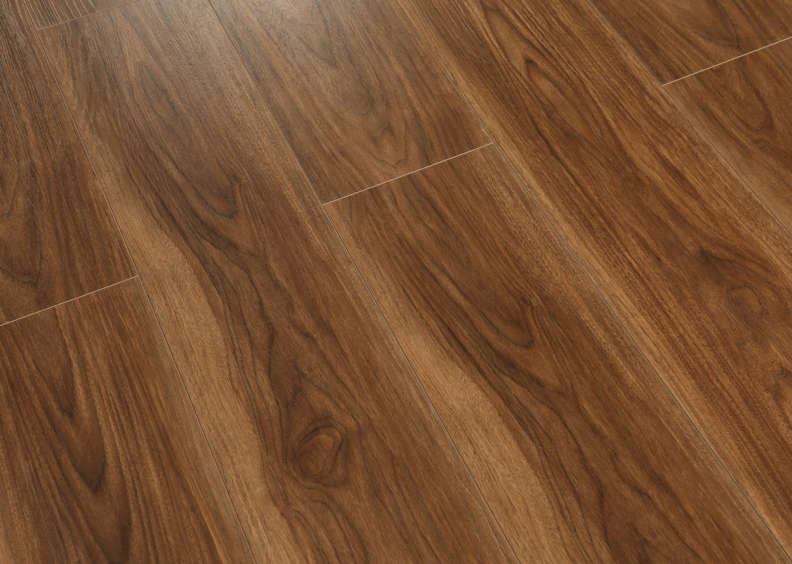 Luxe Walnut #659 | Radiant
